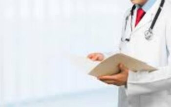 الدكتور محمد علي قحم طبيب أمراض و جراحة العيون و التجميل