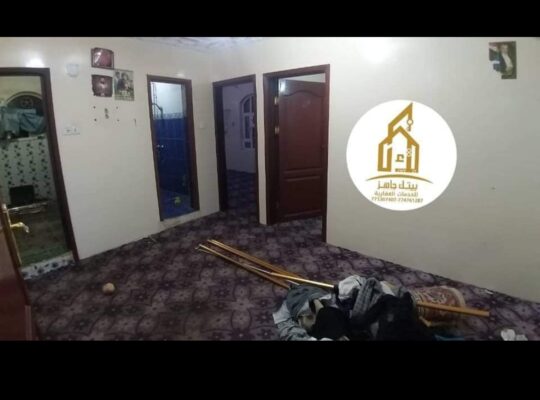 شقة للإيجار وسط صنعاء القديمة أقوى عرض
