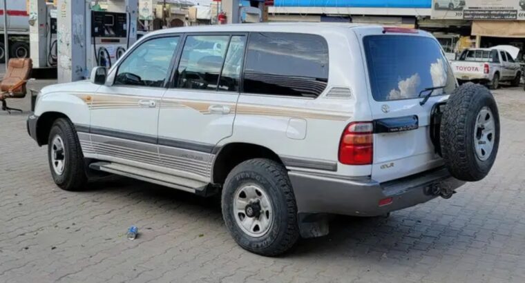 صالون ٢٠٠٢ لوزه وسعر عرطه سيارة صالون للبيع