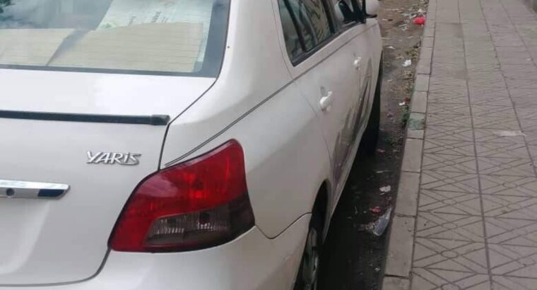 سياره للبيع يارس