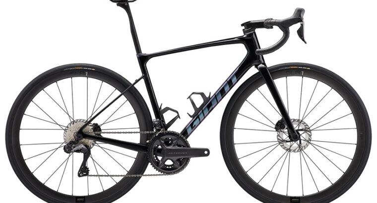2024 Giant Defy Advanced Pro 0 Road Bike (M3BIKESHOP)