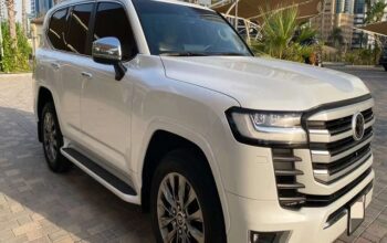 Toyota Land Cruiser GXR 2022 Gulf Model