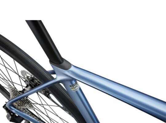 2025 Giant TCR Advanced 0 Di2 Road Bike (CENTRACYCLES)