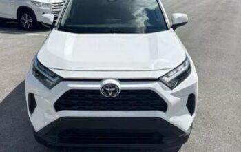 Toyota RAV4 2022 XLE